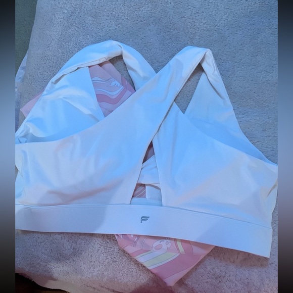 Fabletics Workout Set 4X - Picture 3 of 3